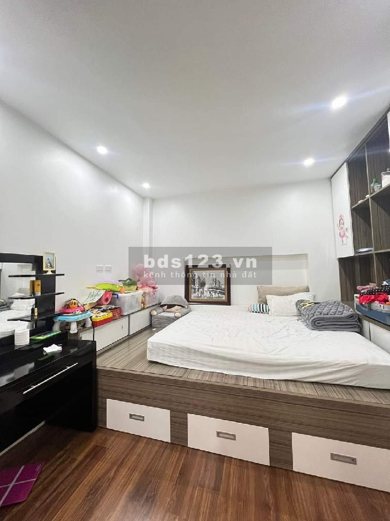 BÁN NHÀ HOÀNG VĂN THÁI, SIÊU RỘNG 100M2, 8 TỶ