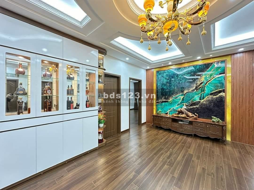 - Bán nhanh căn 3PN 2 WC DT 83 M2 tòa The Pavilion Vinhomes Ocean Park 1, LH: 0379220121