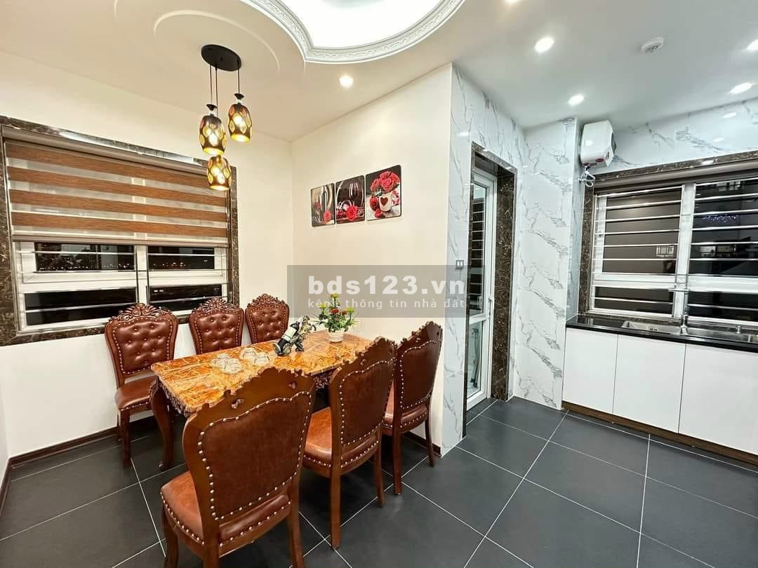 - Bán nhanh căn 3PN 2 WC DT 83 M2 tòa The Pavilion Vinhomes Ocean Park 1, LH: 0379220121