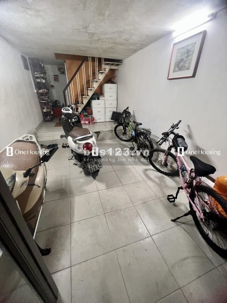 Nhà mặt ngõ cách Minh Khai 150m, diện tích 58.8m² x 5 tầng, mặt tiền 4.27m
