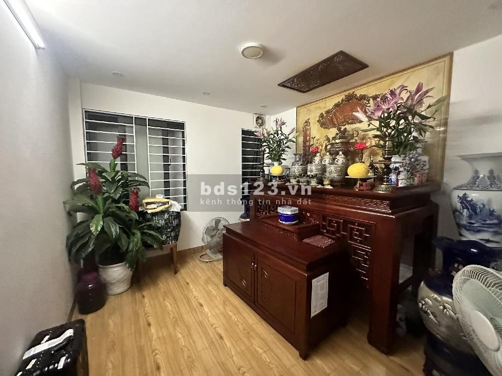 Bán nhà Nguyễn Văn Cừ, Long Biên, Ngõ ô tô, 45m2 giá 5 tỷ5