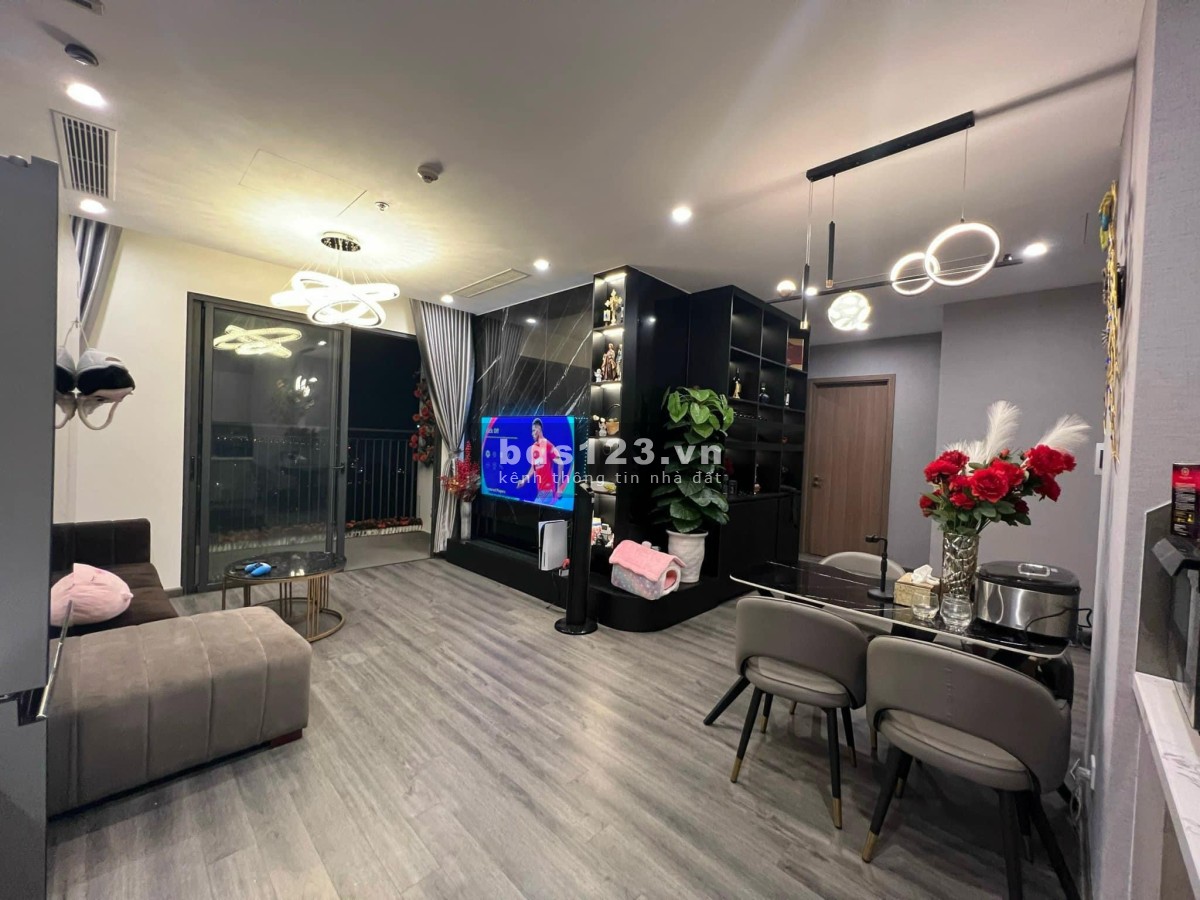 chính chủ cần bán căn 2PN+ 2VS dt 63m2 tại tòa saphire vinhome oceanpark 1 LH:0379220121