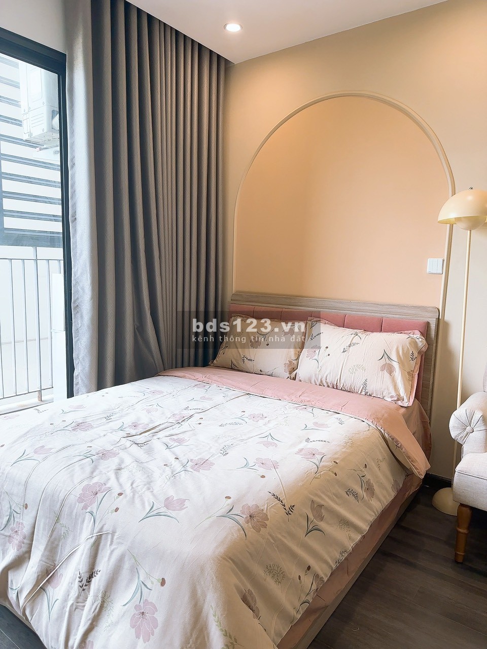 chính chủ cần bán căn studio dt 28m2 tại tòa saphire vinhome oceanpark 1 giá 1x tỉ :0379220121