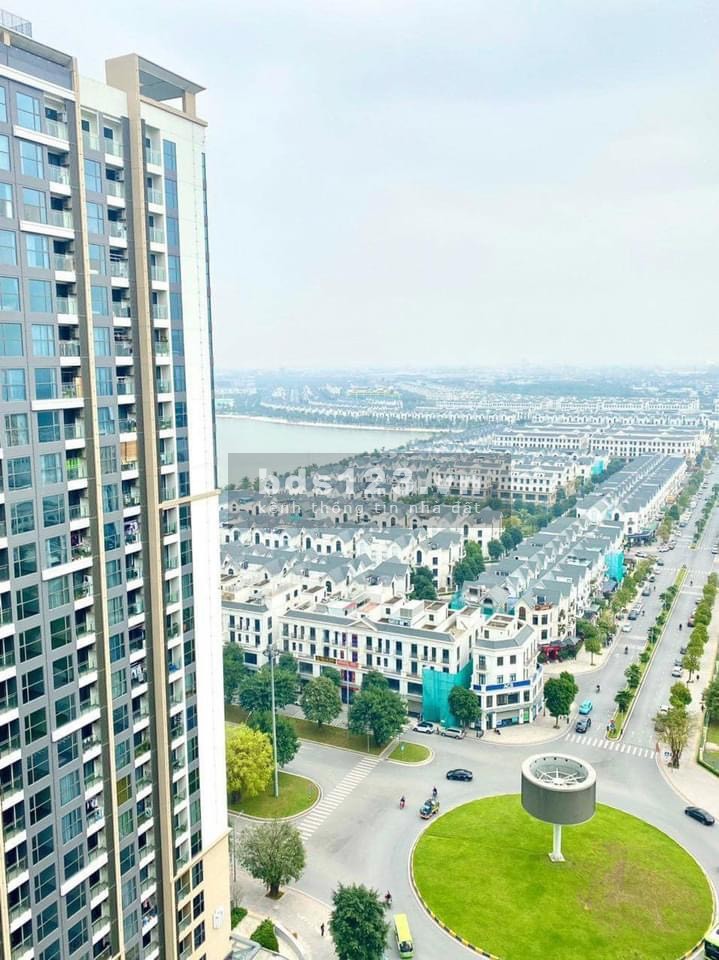 chính chủ cần bán căn 2PN 1VS dt 54m2 tại tòa saphire vinhome oceanpark 1 LH :0379220121