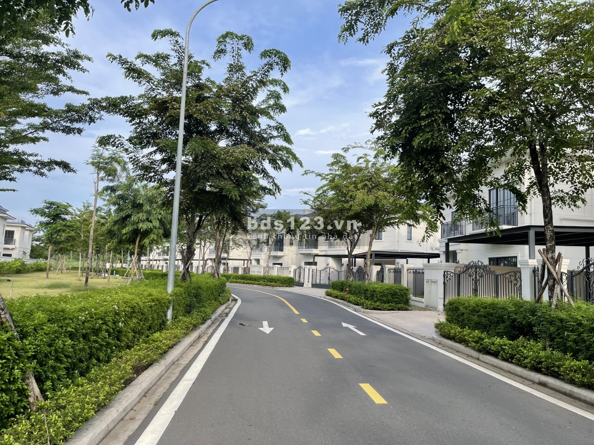 Cần bán nhà phố biệt thự Swanbay giá tốt, giỏ hàng cập nhật liên tục tháng 7/2024.