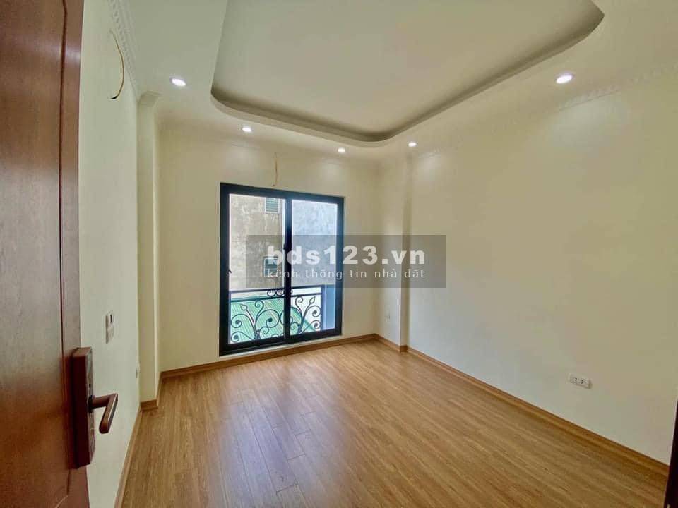 Bán nhà 3T*34m2, ô tô đỗ cửa, ngay cuối Biên Giang, Hà Đông. Giá 1,72tỷ