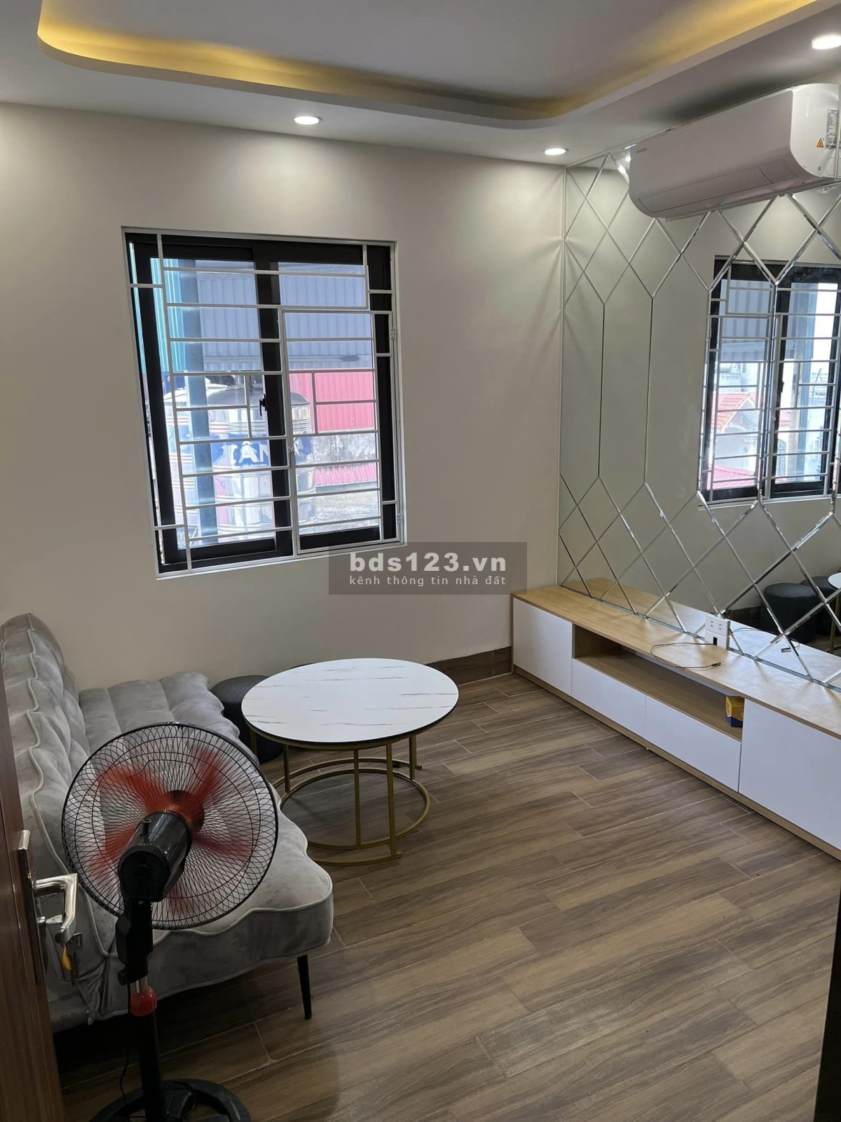 Chính chủ cần bán căn chung cư mini 50m2 ở đường Hoàng Mai. Giá 1tỷ550