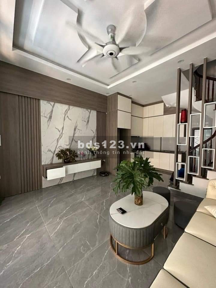 BÁN NHÀ THỤY KHUÊ - GẦN PHỐ - FULL NỘI THẤT - 38M2 NHỈNH 6 TỶ