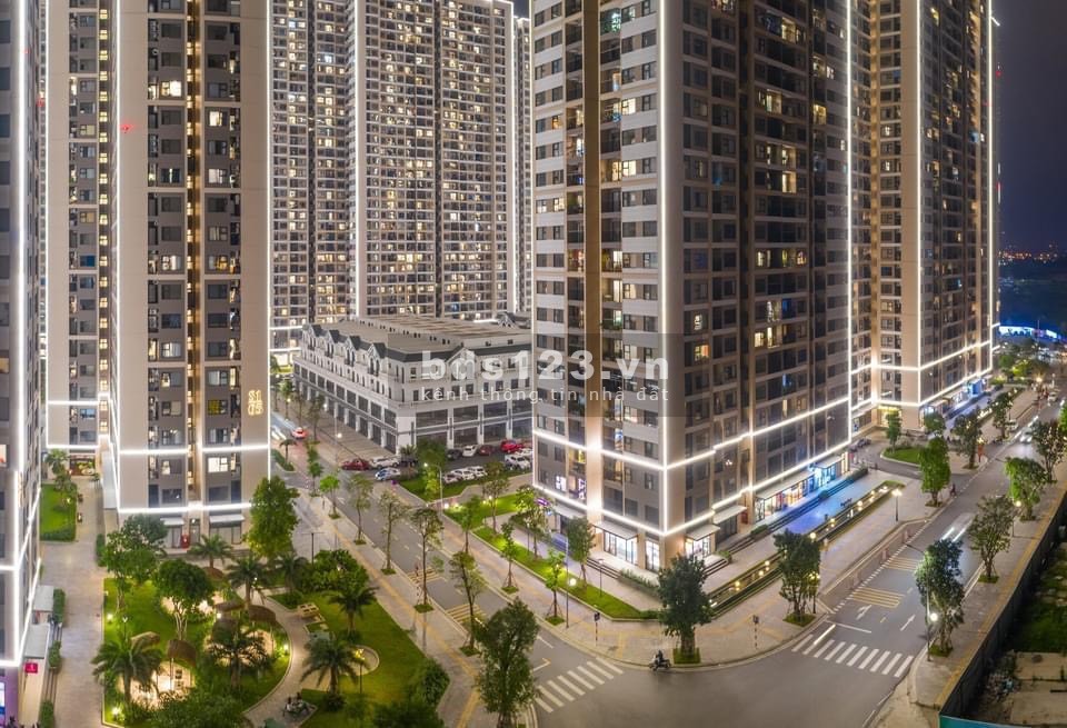 Bán Shop chấn đế tòa SA3 đông dân cư, gần trượng học, điểm xe bus Vinhomes Smart City giá 150tr/m