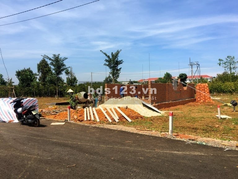 Cần Bán lô đất hẻm 169 Nguyễn Đình Chiểu, Gần trường Phan Văn Trị, Phường Lộc Phát, TP Bảo Lộc