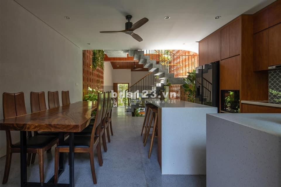 Bán nhà phố Phường Hạ Đình DT 84m2, lưu không 30m2 nhà 3 mặt thoáng, ô tô vào nhà 30m ra Hồ Hạ Đình