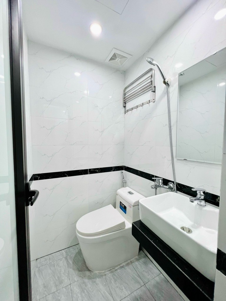Chung cư mini phố Lê Quang Đạo, 7 tầng, 10 phòng, 9,7 tỷ