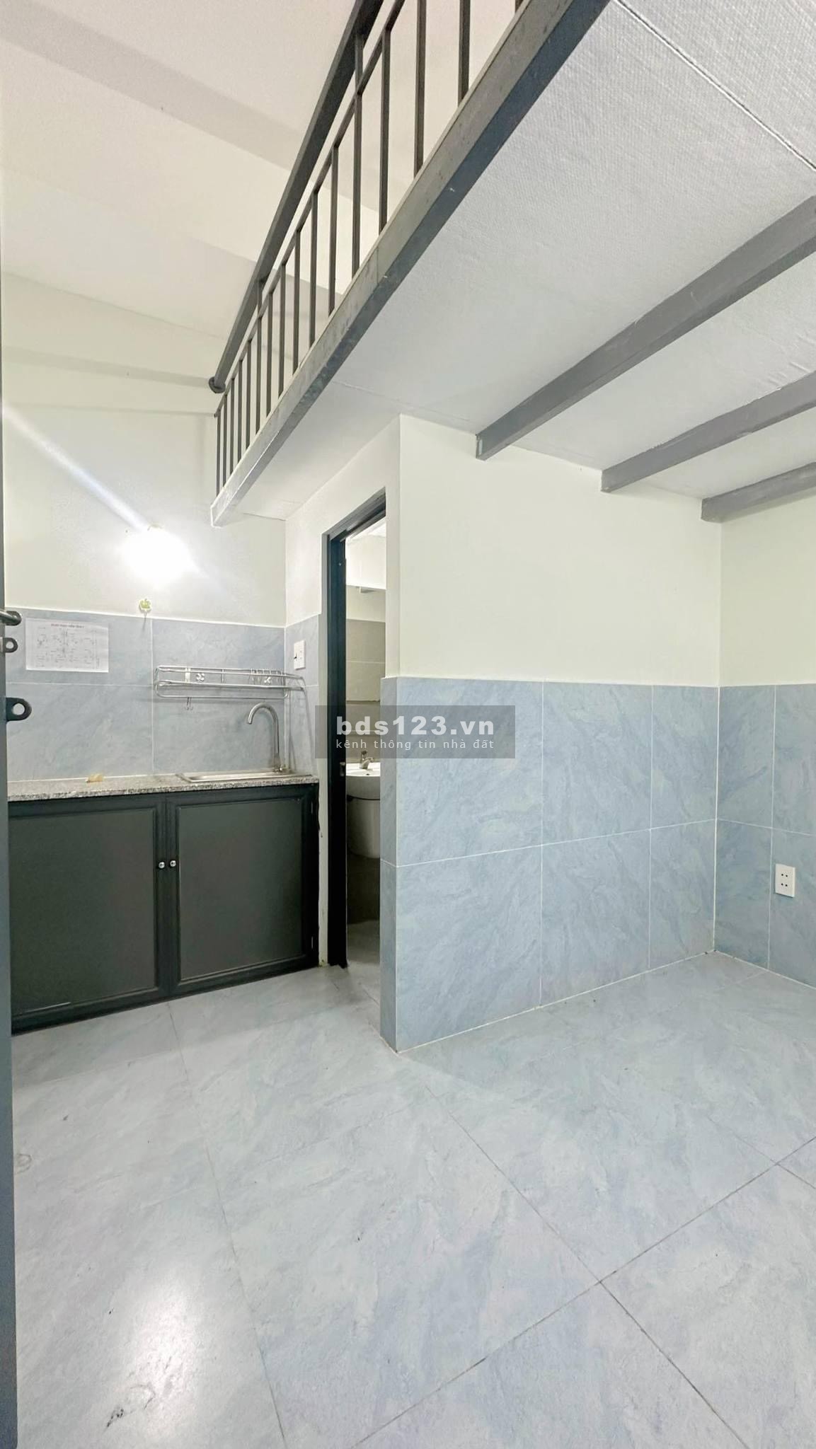 Cho thuê phòng có gác sát cổng phụ Đại Học Văn Lang cs3 Nguyễn Thái Sơn p5 Gò Vấp
