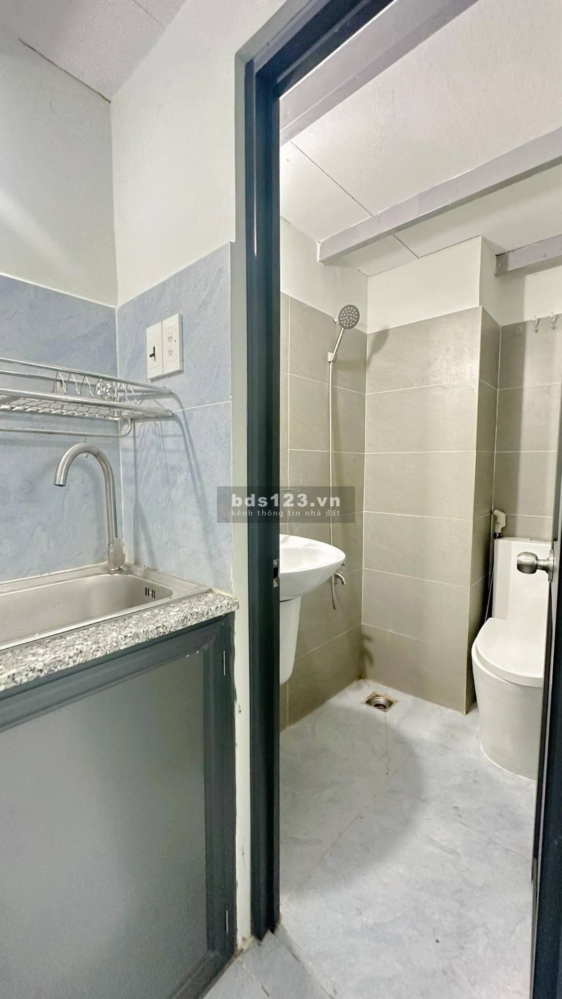 Cho thuê phòng có gác sát cổng phụ Đại Học Văn Lang cs3 Nguyễn Thái Sơn p5 Gò Vấp