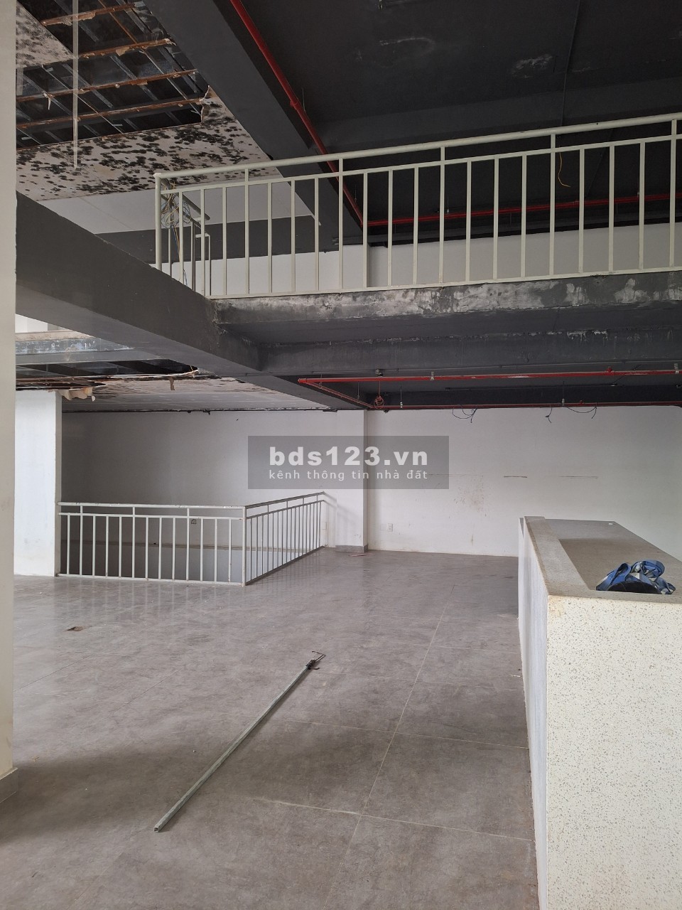 Cho thuê tòa nhà 2 mặt tiền đường Hoàng Dư Khương, quận 10.