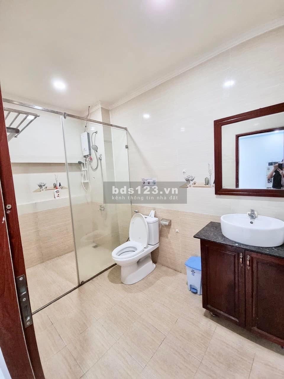 Chung cư Miếu Nổi- Bình Thạnh 75m2 2pn 13tr. Nội thất đầy đủ như hình, nhà sơn sửa lại mới, sạch sẽ
