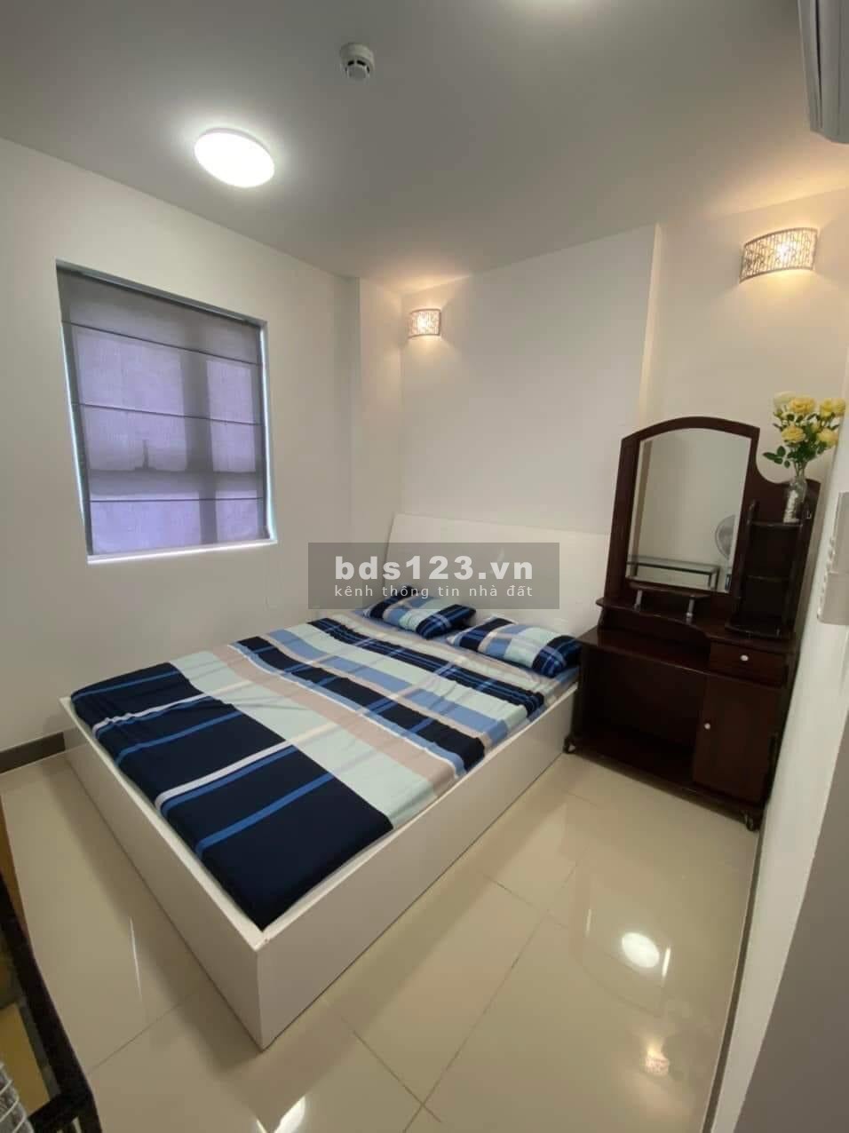 Chung Cư 590 CMT8 - Phường 11 - Quận 3 2pn 85m2 12tr5. Đầy đủ nội thất, đối diện CV Lê Thị Riêng