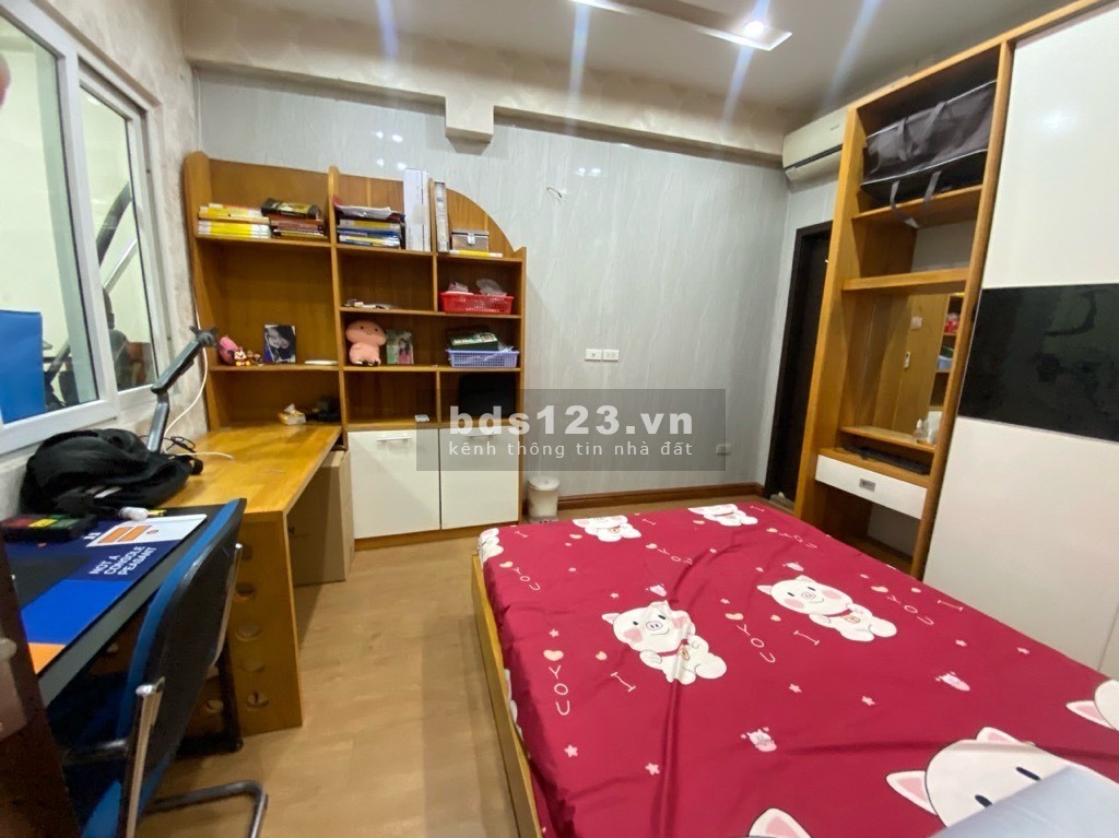 Căn hộ 2 ngủ giá 3,x tỷ ở Lê Văn Lương