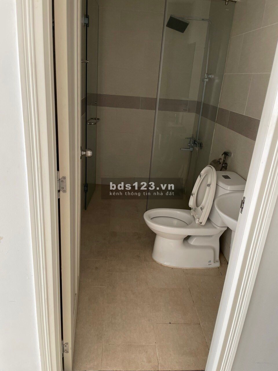 Cho thuê chung cư Phan Xích Long, Phú Nhuận: 73m2 (2pn) giá 13tr/tháng. Căn góc thoáng mát