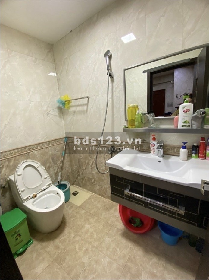 CẦN BÁN CC NGUYỄN NGỌC VŨ - CẦU GIẤY - 2PN 2WC - GẦN 70M2