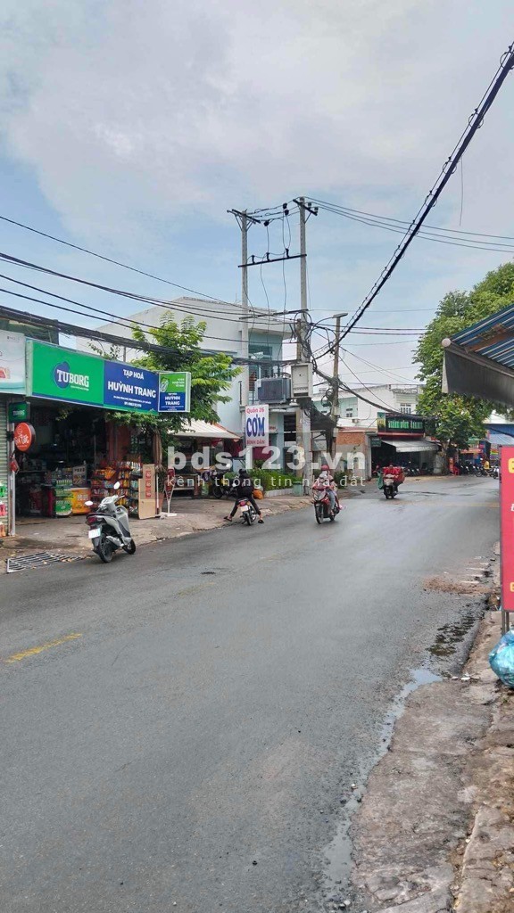 Bán nhà MTKD - Ngang gần 9m, thu 30tr/th, Làng Tăng Phú, Quận 9. Giá 13 tỷ
