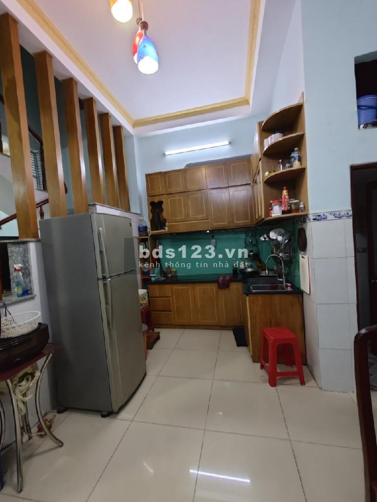 Bán nhà gần KDL Suối tiên, hẻm phân lô ô tô tránh, diện tích 60m2, nhỉnh 4 tỷ