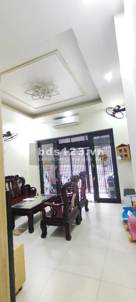 Chính chủ cần bán nhà số 8 Đường Nguyễn Đạo An, Phú diễn .