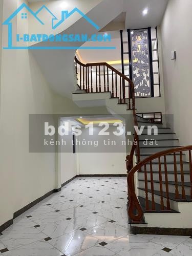 Nhà đẹp Kim Giang mênh mang tiện ích. DT 50m² x 4T, cách ô tô tránh 20m, nhà đẹp, ở luôn, giá 5.2 tỷ