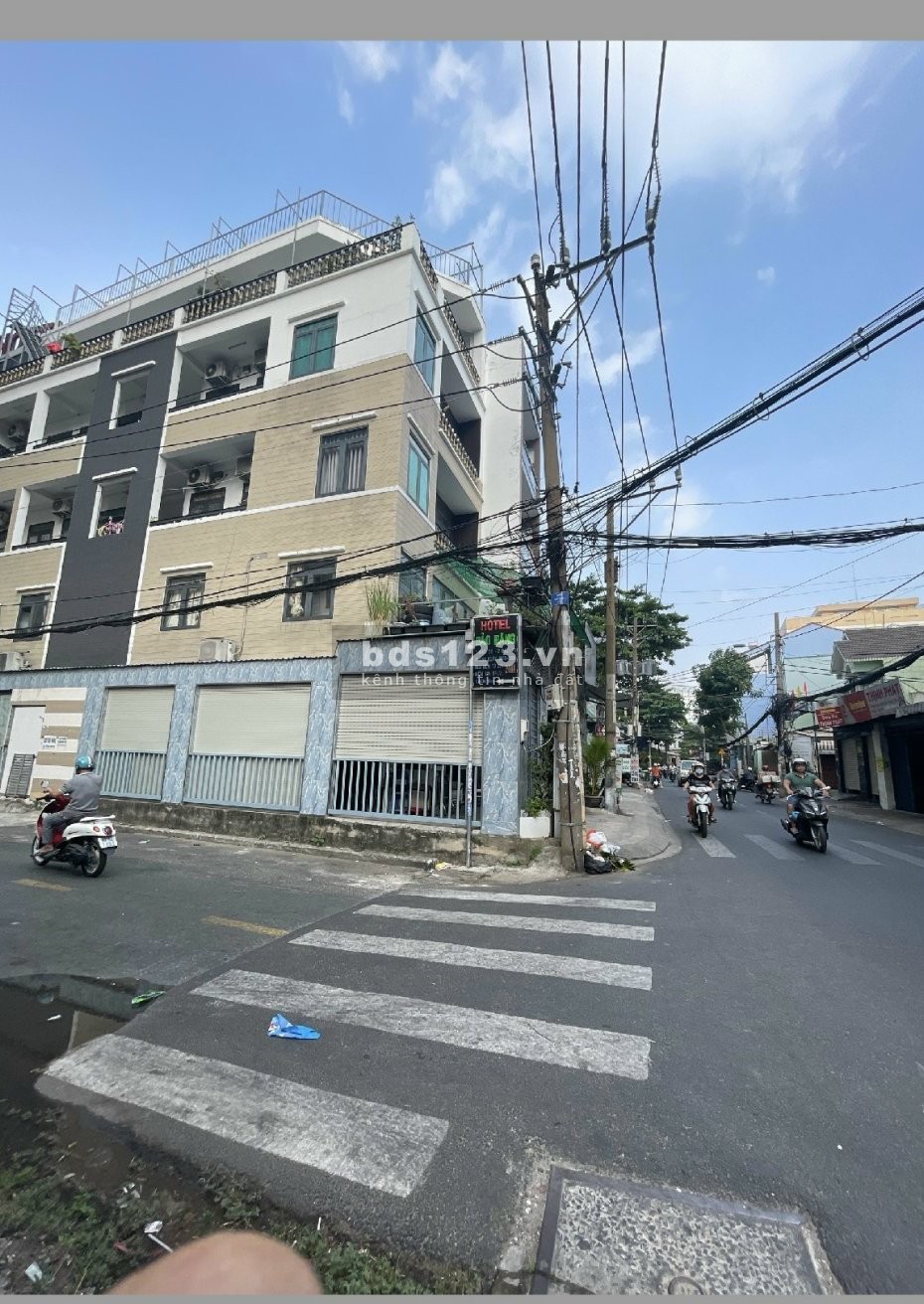 MTKD Trịnh Đình Trọng, Hoà Thạnh. DT: 7,1x19m, Lửng+3 Lầu, Giá 16,5 Tỷ