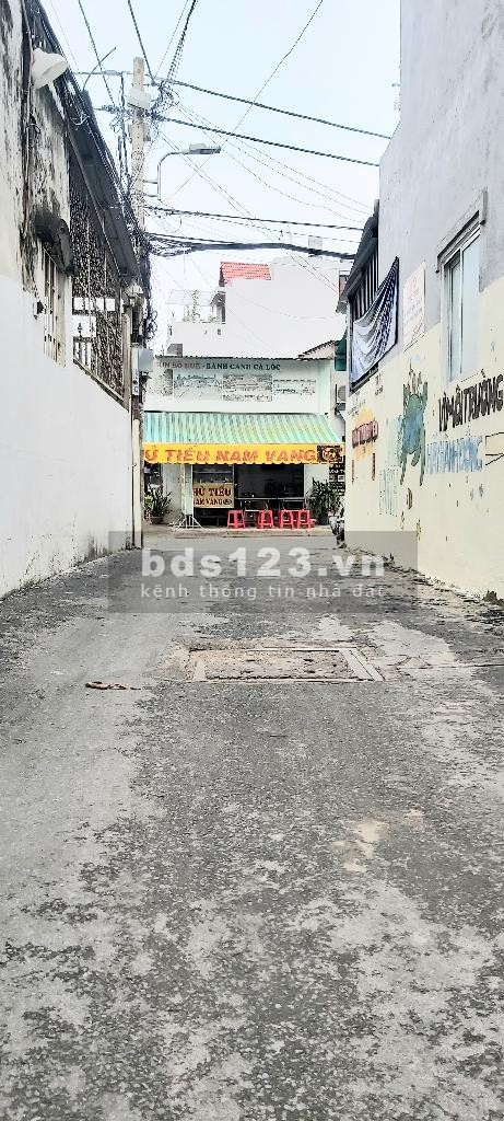 Mua bán nhà đất Quận 9, giáp đường Đỗ Xuân Hợp, Phước Long B, 72m2, nhỉnh 5.x tỷ