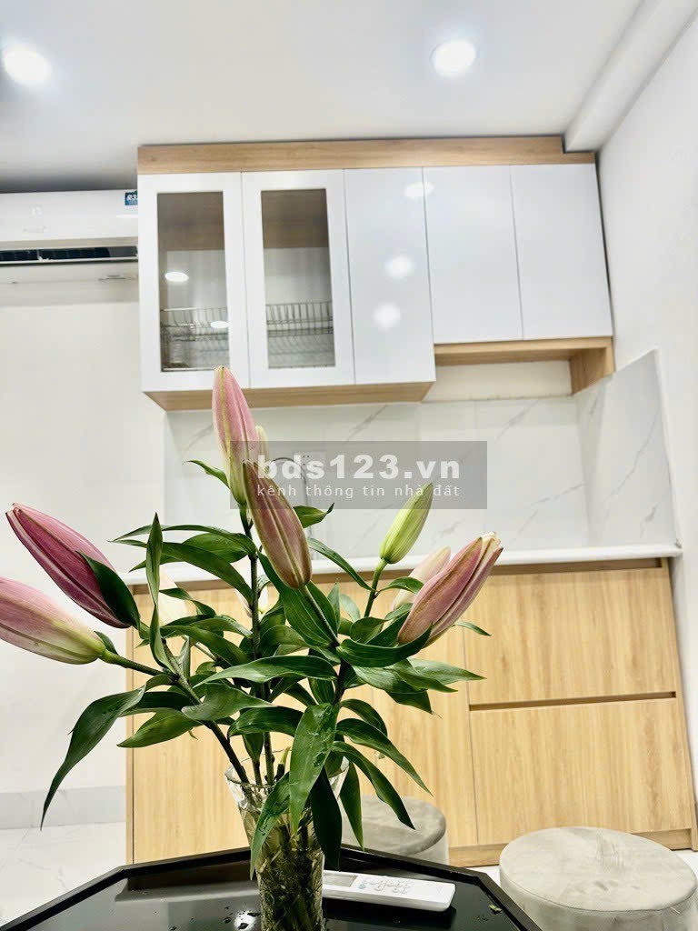 Chính chủ cần bán nhà ngõ 201 Đê Tô Hoàng 18m x4 tâmg, giá 2.35 tỷ