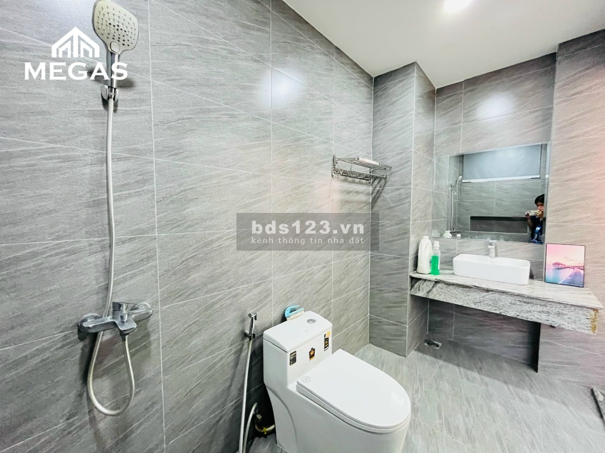Cho thuê phòng nằm ngay Đảo kim cương FUll nội thất có ban công nằm gần mai chí thọ, sala