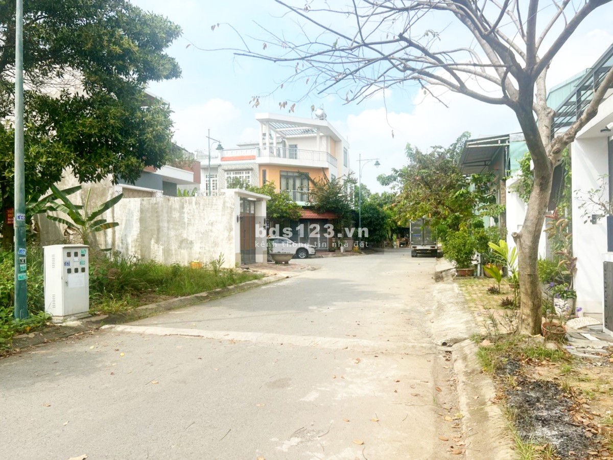 TP Thuận An – 396m2 Mặt Tiền Kinh Doanh. Ngay Cổng Chào Bình Dương. Gía 2ty5.