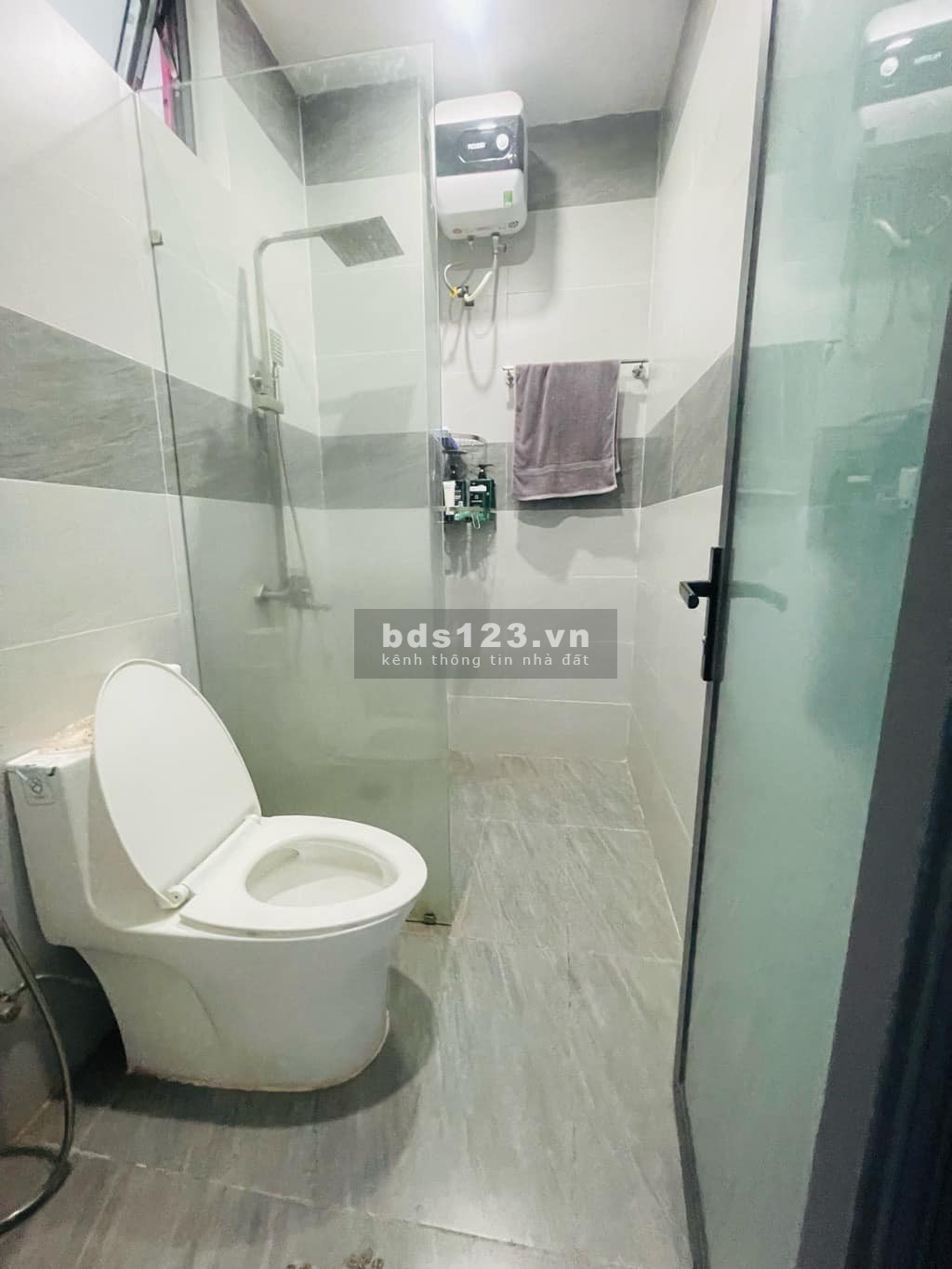 Chủ cần tiên nhờ bán nhà 2 tầng tâm huyết. Giá bán siêu ưu đãi 2,x
