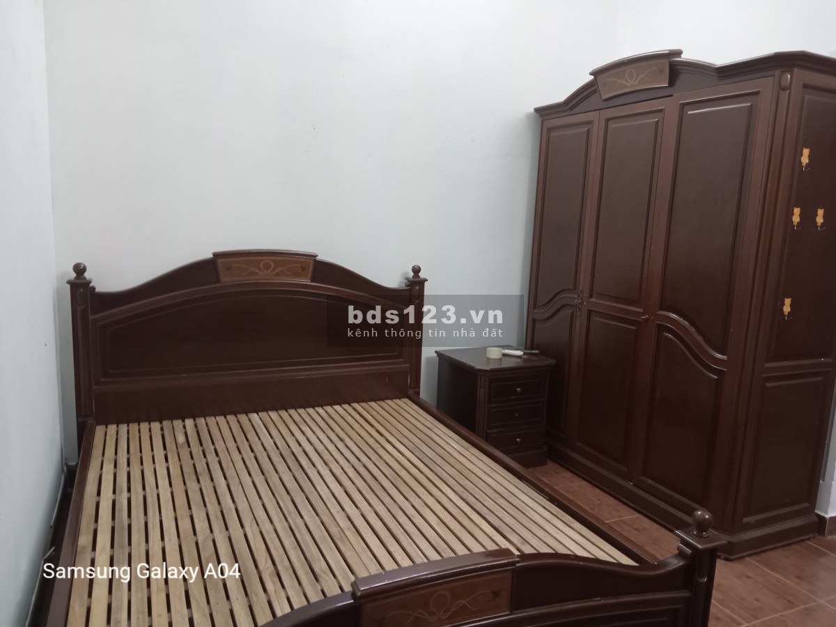 Cho thuê phòng vệ sinh, bếp khép kín ở phố Hào Nam, vào ở ngay