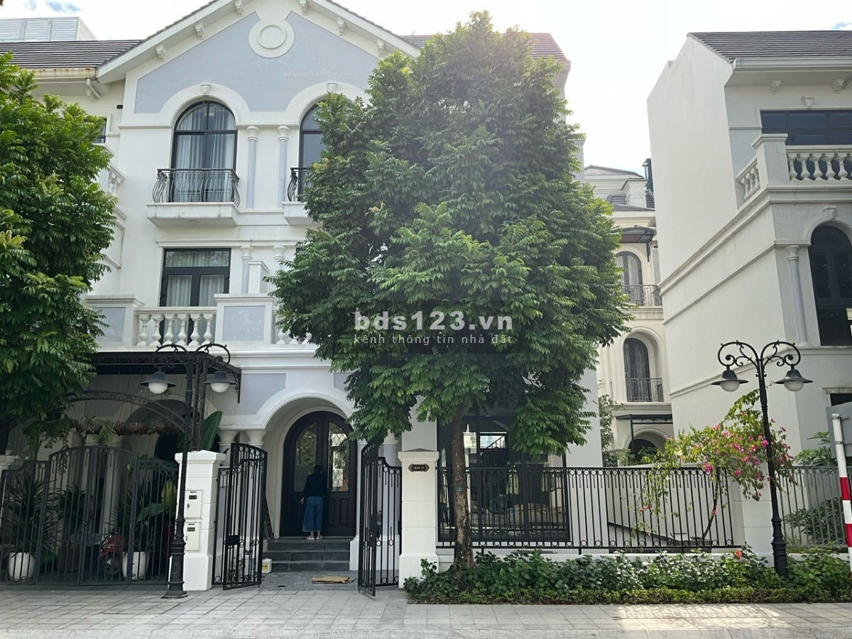 Cần bán gấp liền kề Sao Biển full đồ đẹp 88.8m2 giá 18.6 tỷ tại Vin Gia Lâm (0985 941715)