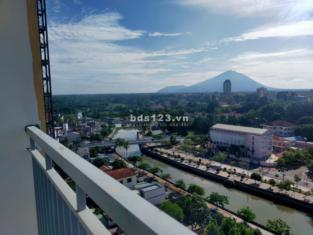 Bán căn hộ Golden City tại trung tâm Tp. Tây Ninh 18,6 tr/m2 gần cầu quan