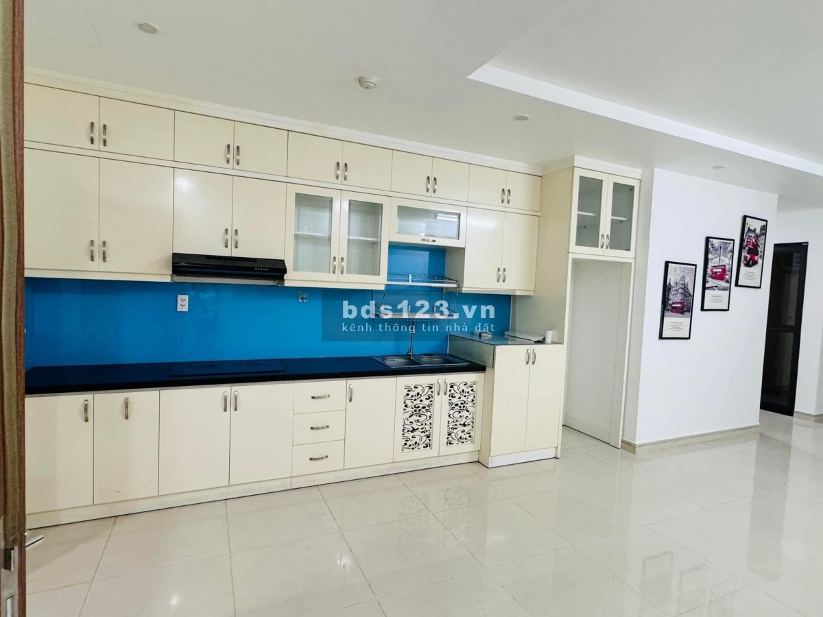 Bán chung cư Âu Cơ Tower - Tân Phú 100m2 giá 3tỷ150: 3p ngủ, 2wc. Nhà mới đẹp, sổ hồng riêng
