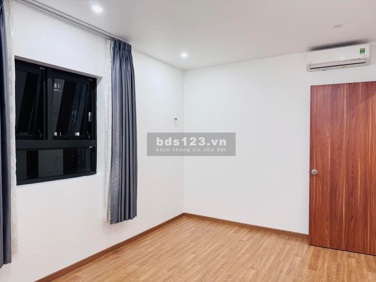 Bán chung cư Âu Cơ Tower - Tân Phú 100m2 giá 3tỷ150: 3p ngủ, 2wc. Nhà mới đẹp, sổ hồng riêng