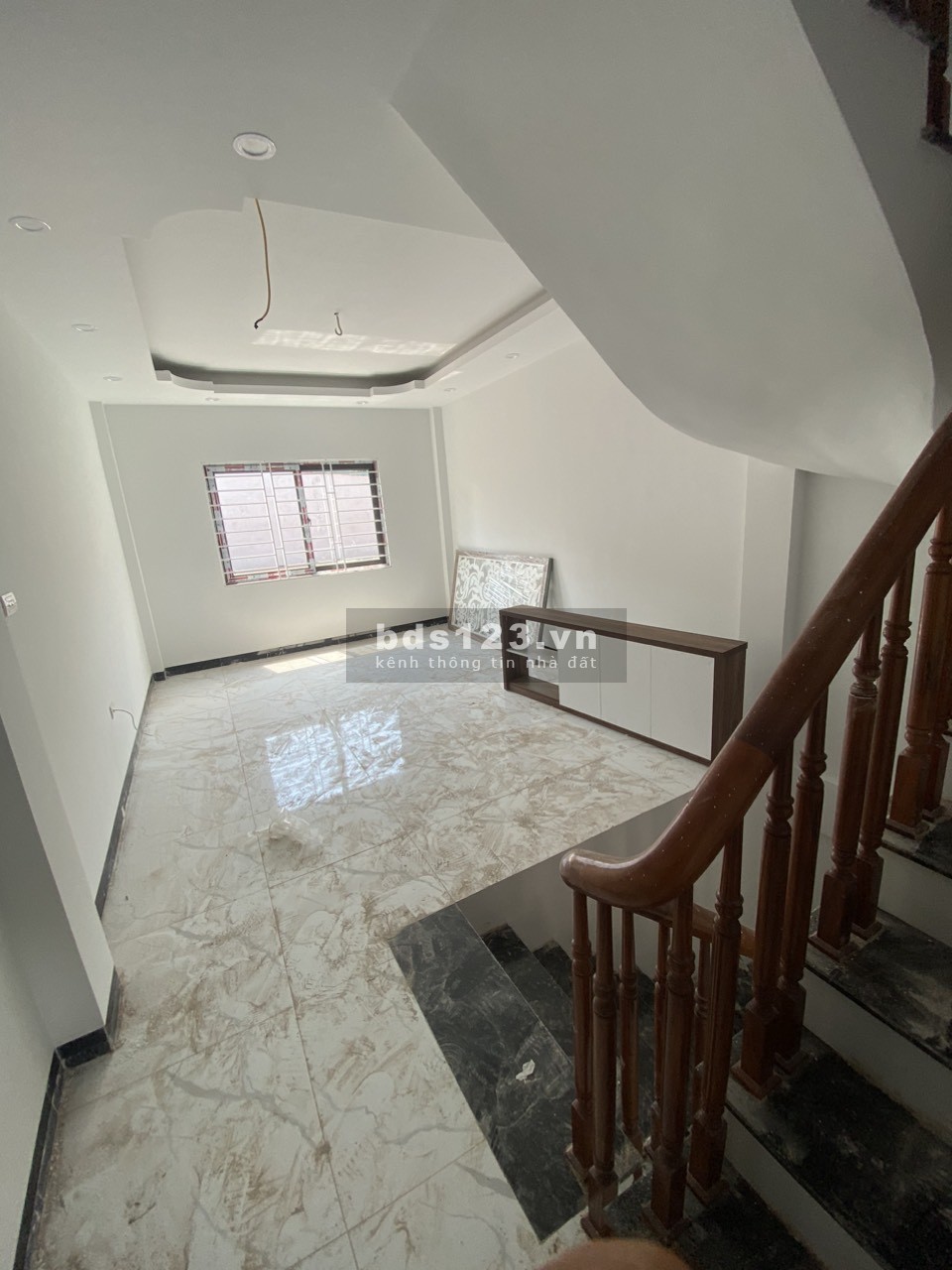 CHỈ 3,7 TỶ CÓ NHÀ 48m2 ĐÃ CÓ NỘI THẤT CƠ BẢN TẠI ĐẠI THÀNH CÁCH YÊN NGHĨA 4KM KINH DOANH TỐT.