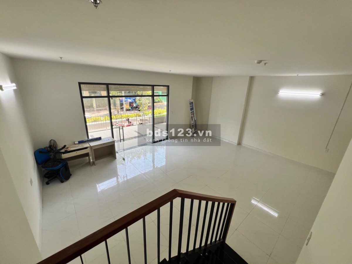 Bán nhà mặt tiền Phạm Thế Hiển 1T1L 2PN 3WC - DT:151m2 - Gía 34tr/m2 ️LH:0933437730