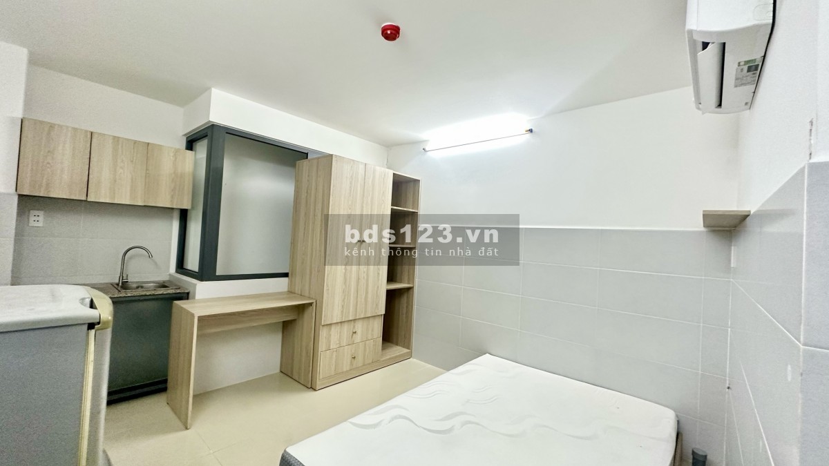 Cho thuê phòng cao cấp đầy đủ nội thất 30m2 có bảo vệ 24/24 tầng lửng là GS25 mở cửa xuyên suốt