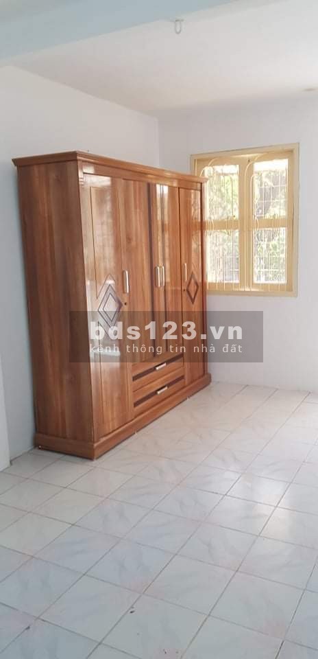 CHO thuê nhà tầng 1 102 Lô 8 cư xá Thanh Đa