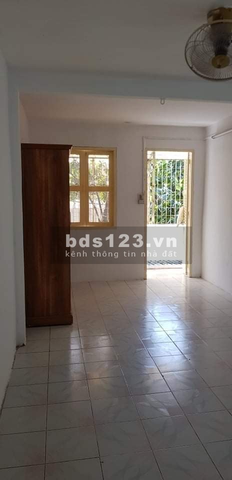 CHO thuê nhà tầng 1 102 Lô 8 cư xá Thanh Đa