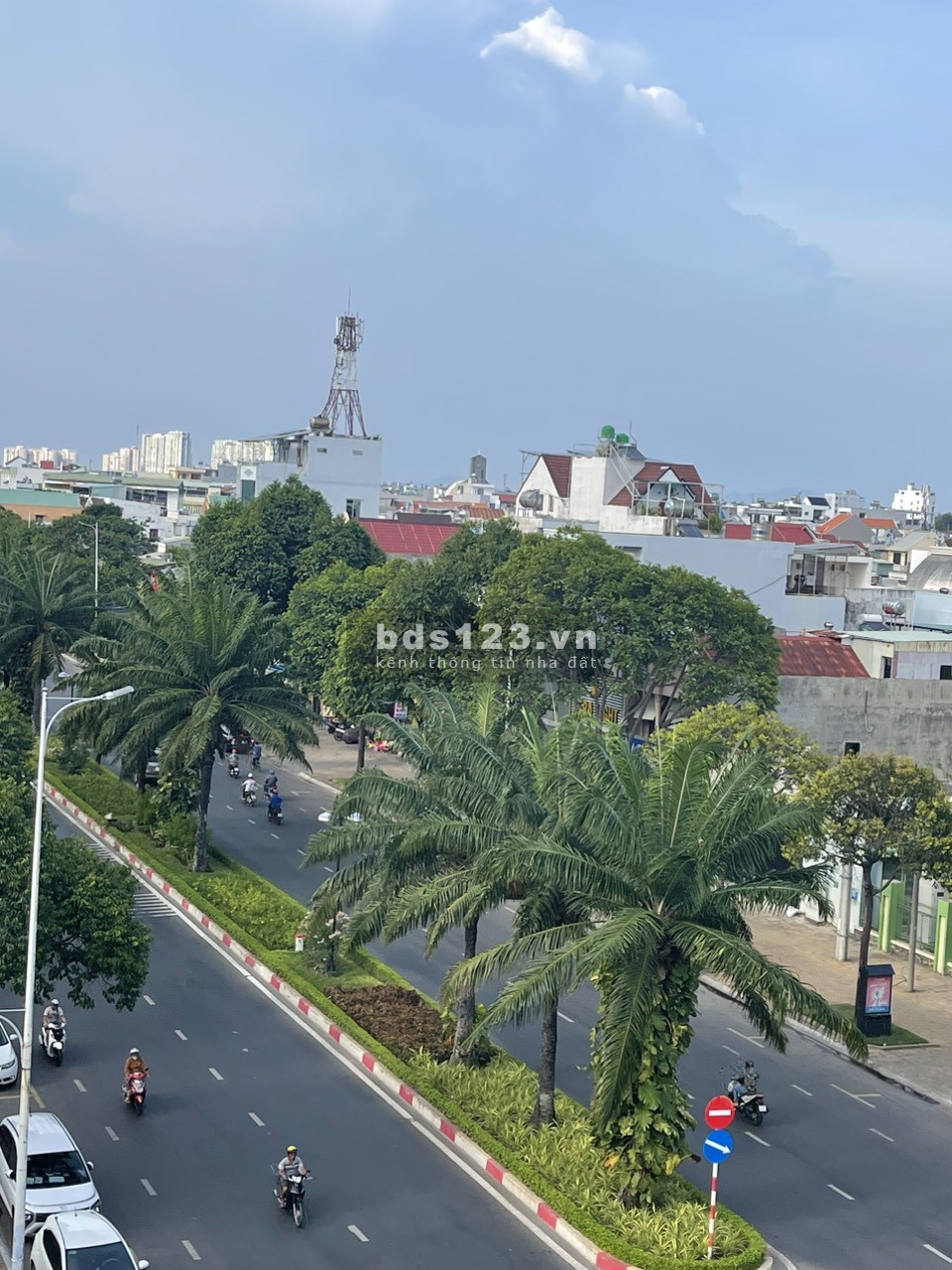 CHO THUÊ MẶT BẰNG 2000M2 ĐẤT MẶT TIỀN ĐƯỜNG LÊ HỒNG PHONG