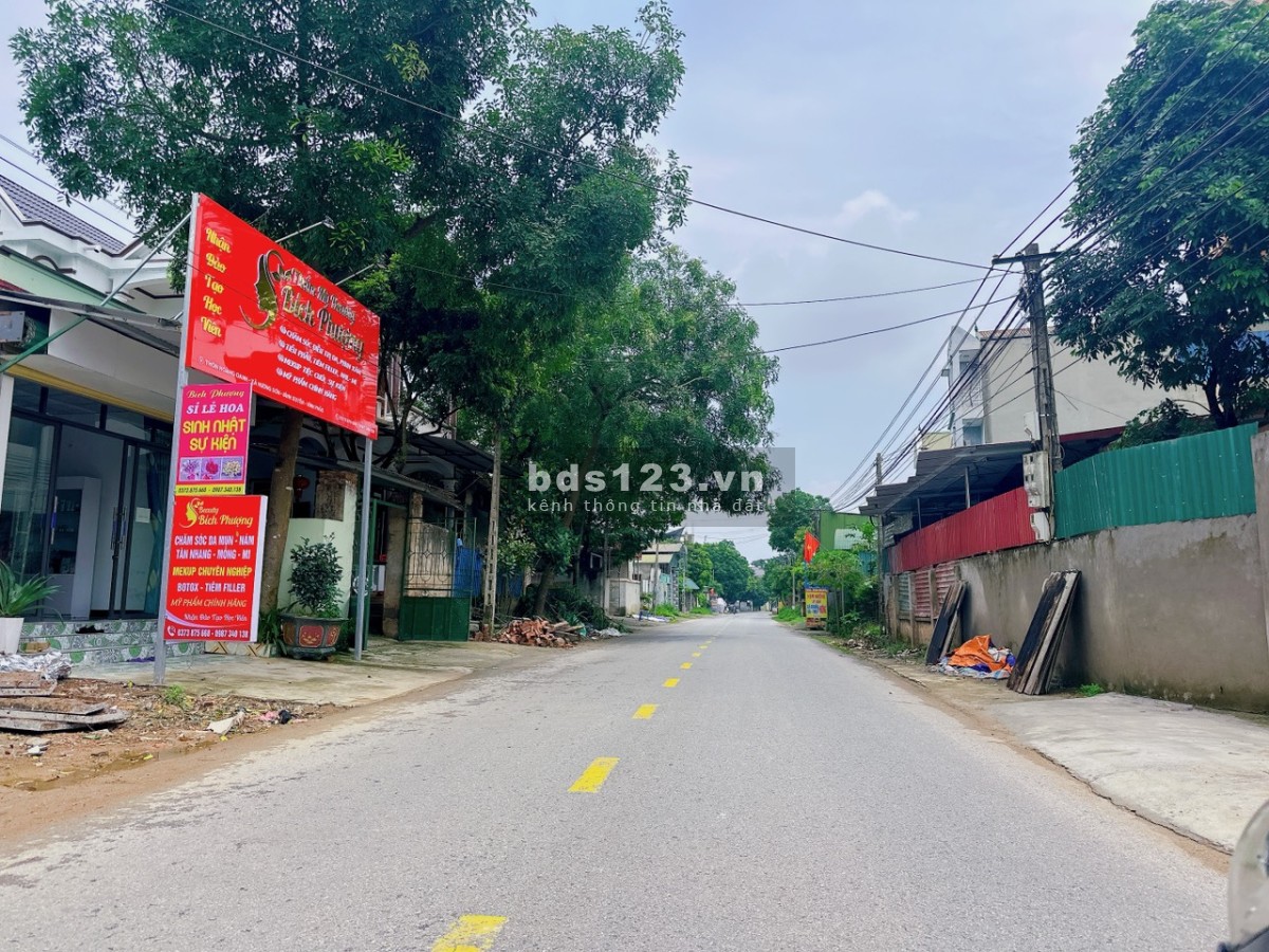Đất sẵn nhà Kinh doanh trục chính 302 Hương Sơn Bình Xuyên 1.5 tỷ