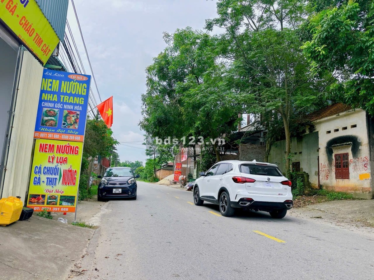 Đất sẵn nhà Kinh doanh trục chính 302 Hương Sơn Bình Xuyên 1.5 tỷ