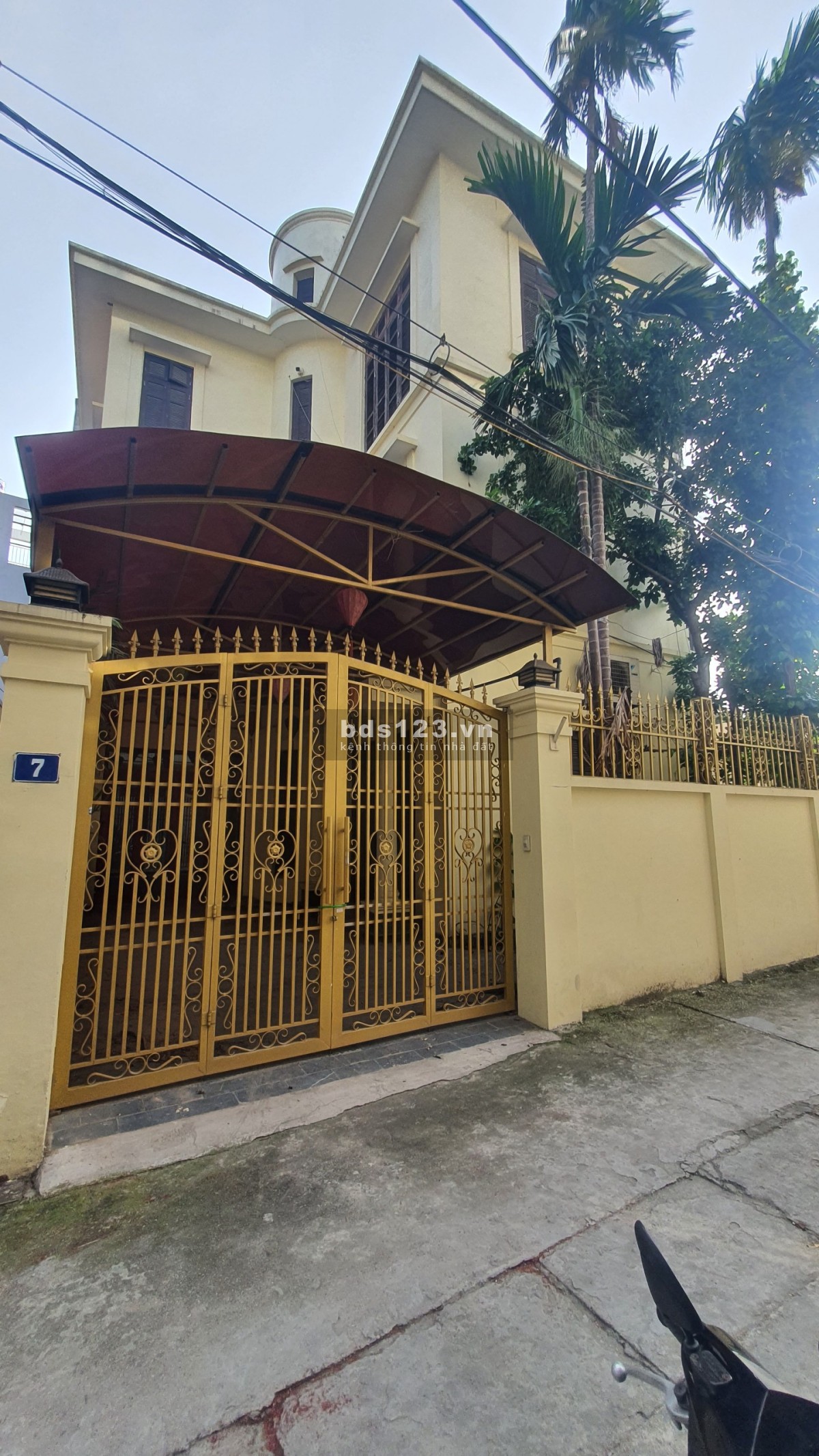 CHÍNH CHỦ BÁN LÔ GÓC 130tr/m2 - Ô TÔ VÀO NHÀ - NGỖ Ô TÔ TRÁNH - GẦN TRƯỜNG - HỒ LINH ĐÀM