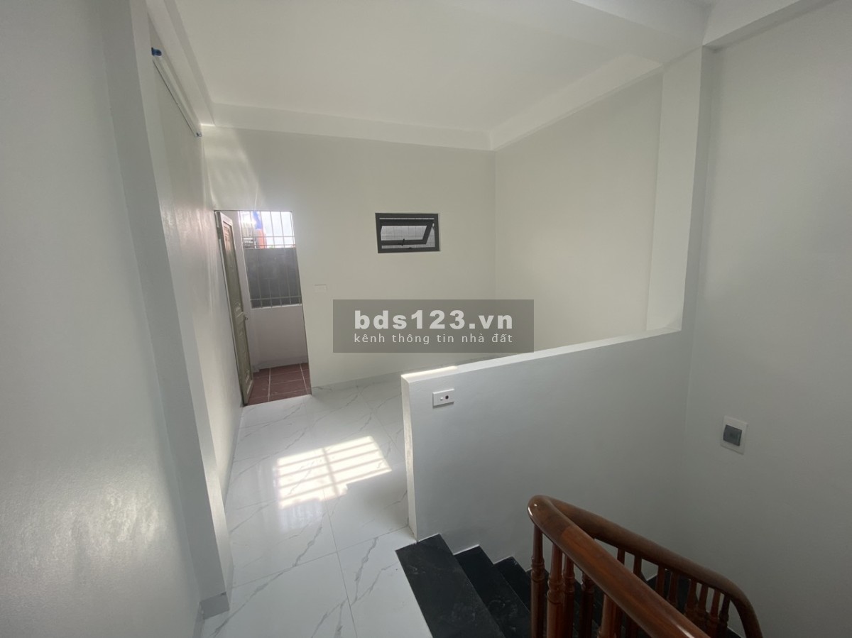 GẦN CẦU ĐẠI THÀNH NGÕ Ô TÔ CHỈ VỚI 2,7 TỶ CÓ NGAY NHÀ 3 TẦNG VỚI DIỆN TÍCH 48m2.