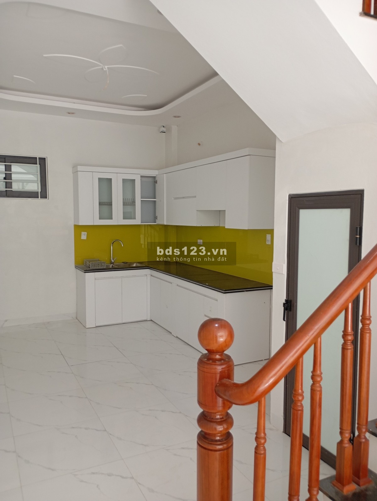 GẦN CẦU ĐẠI THÀNH NGÕ Ô TÔ CHỈ VỚI 2,7 TỶ CÓ NGAY NHÀ 3 TẦNG VỚI DIỆN TÍCH 48m2.